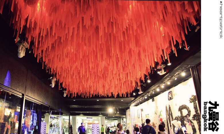 heartpatrick bangkok thailand street photography