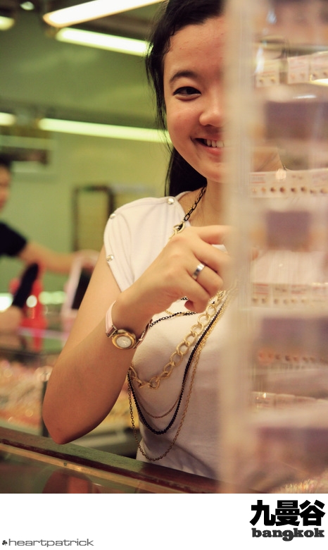 heartpatrick bangkok thailand street photography