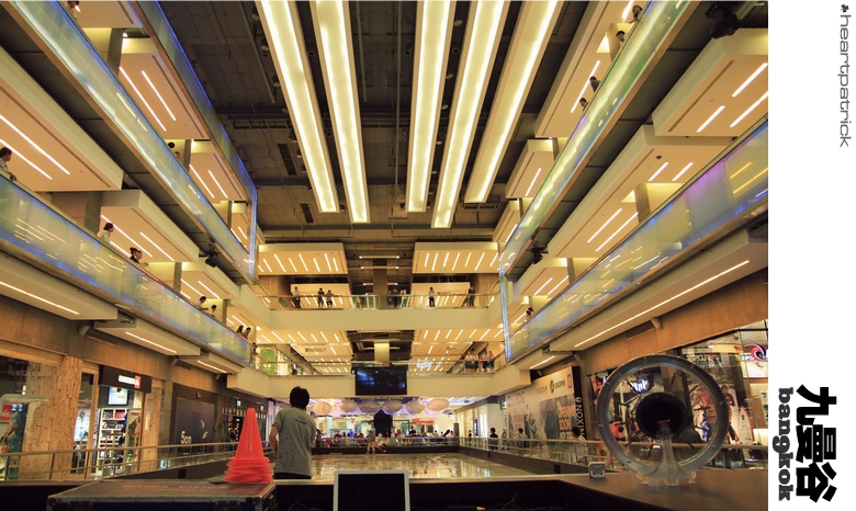 heartpatrick bangkok thailand street photography