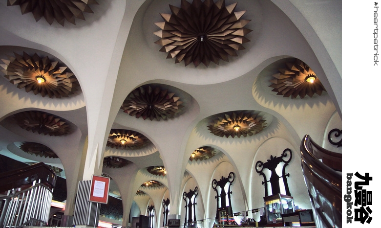 heartpatrick bangkok thailand street photography