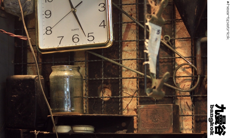 heartpatrick bangkok thailand street photography