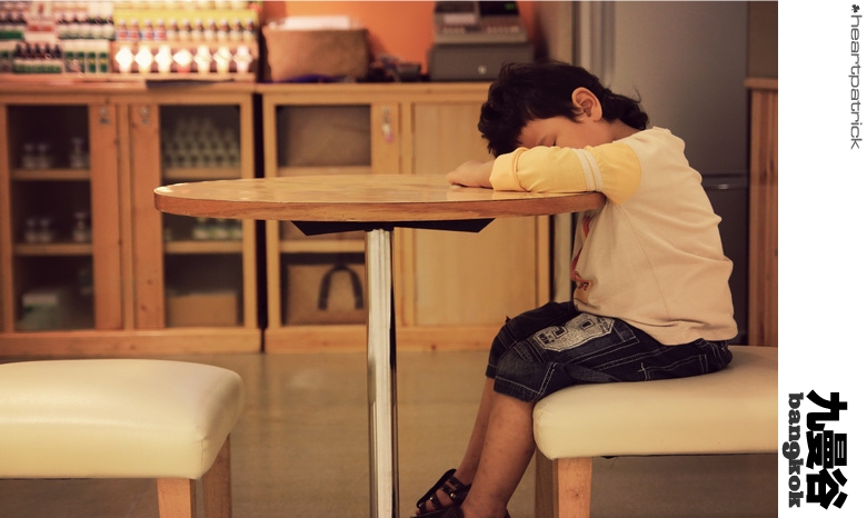 heartpatrick bangkok thailand street photography