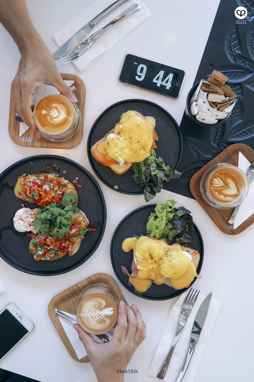 heartpatrick urban bangkok street caf� hopping food architecture