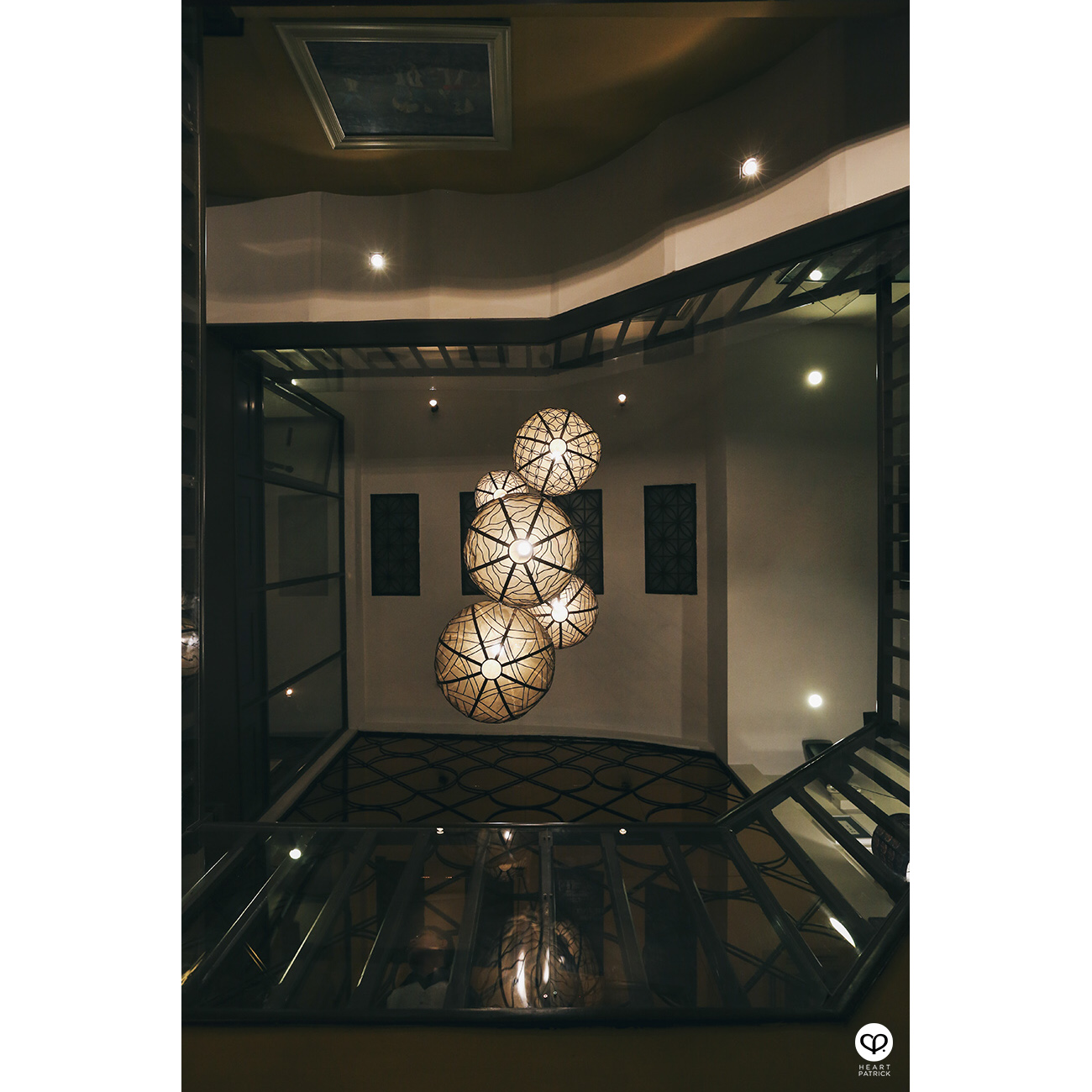 heartpatrick travel hanoi vietnam street photography cafe runam