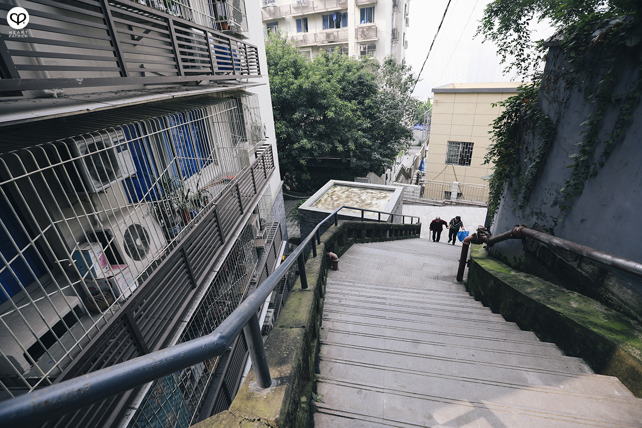 heartpatrick travel chongqing china urban urbanscape architecture street