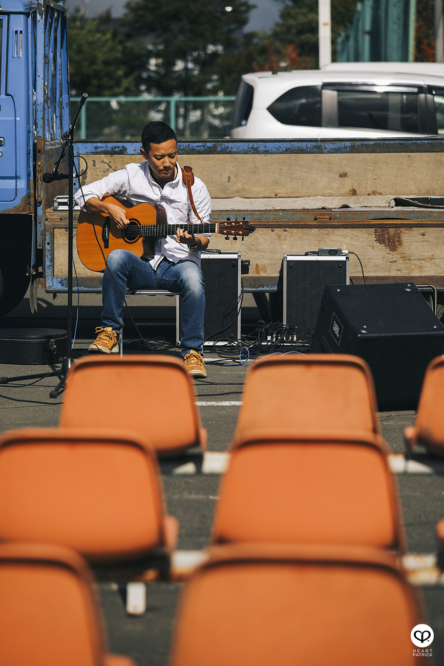 heartpatrick travel photography photojournalism hokkaido japan street street musician furano