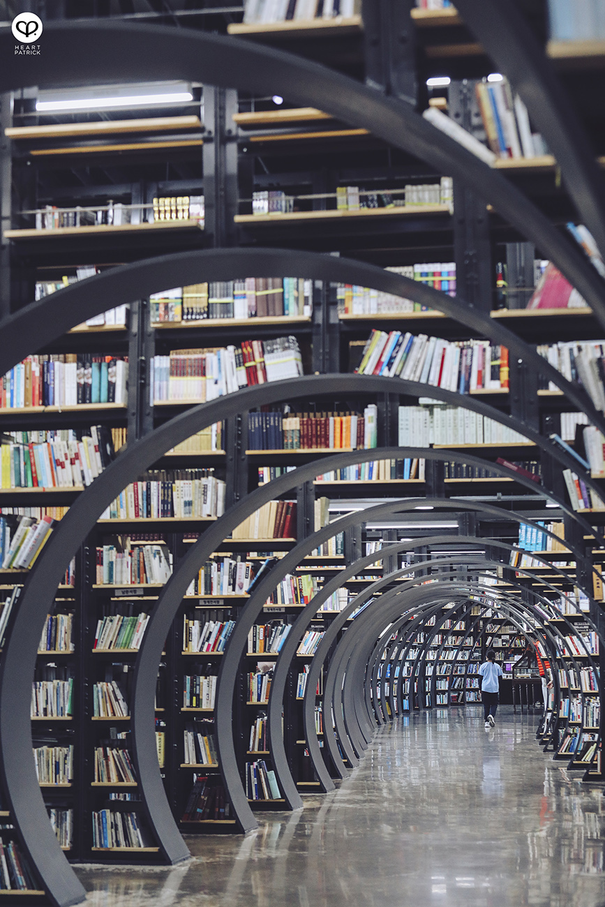 heartpatrick travel street photography korea seoul busan