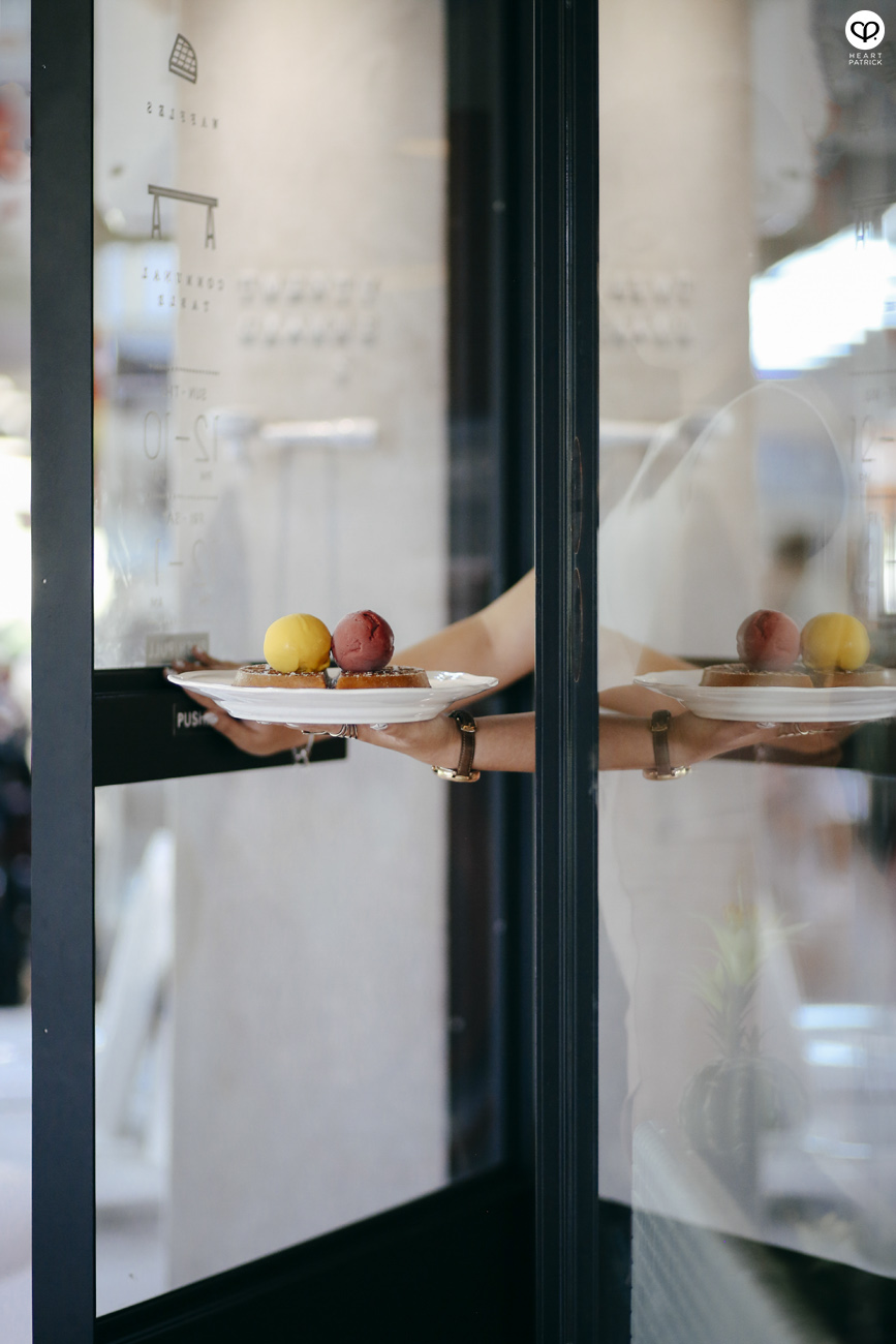 heartpatrick singapore caf� cafehopping ang mo kio interior design industrial space waffle ice-cream