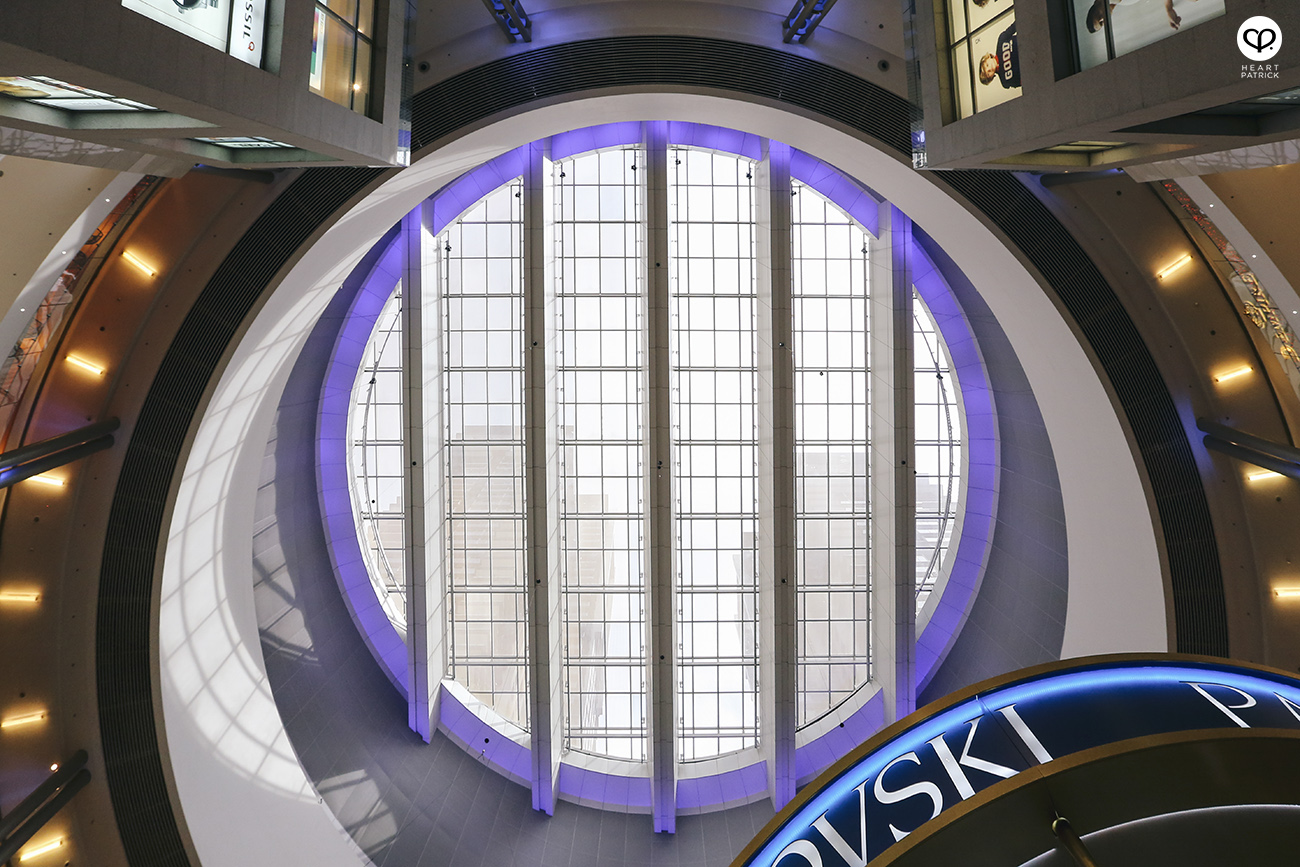 heartpatrick street urban photography olympus omd em10 mark II