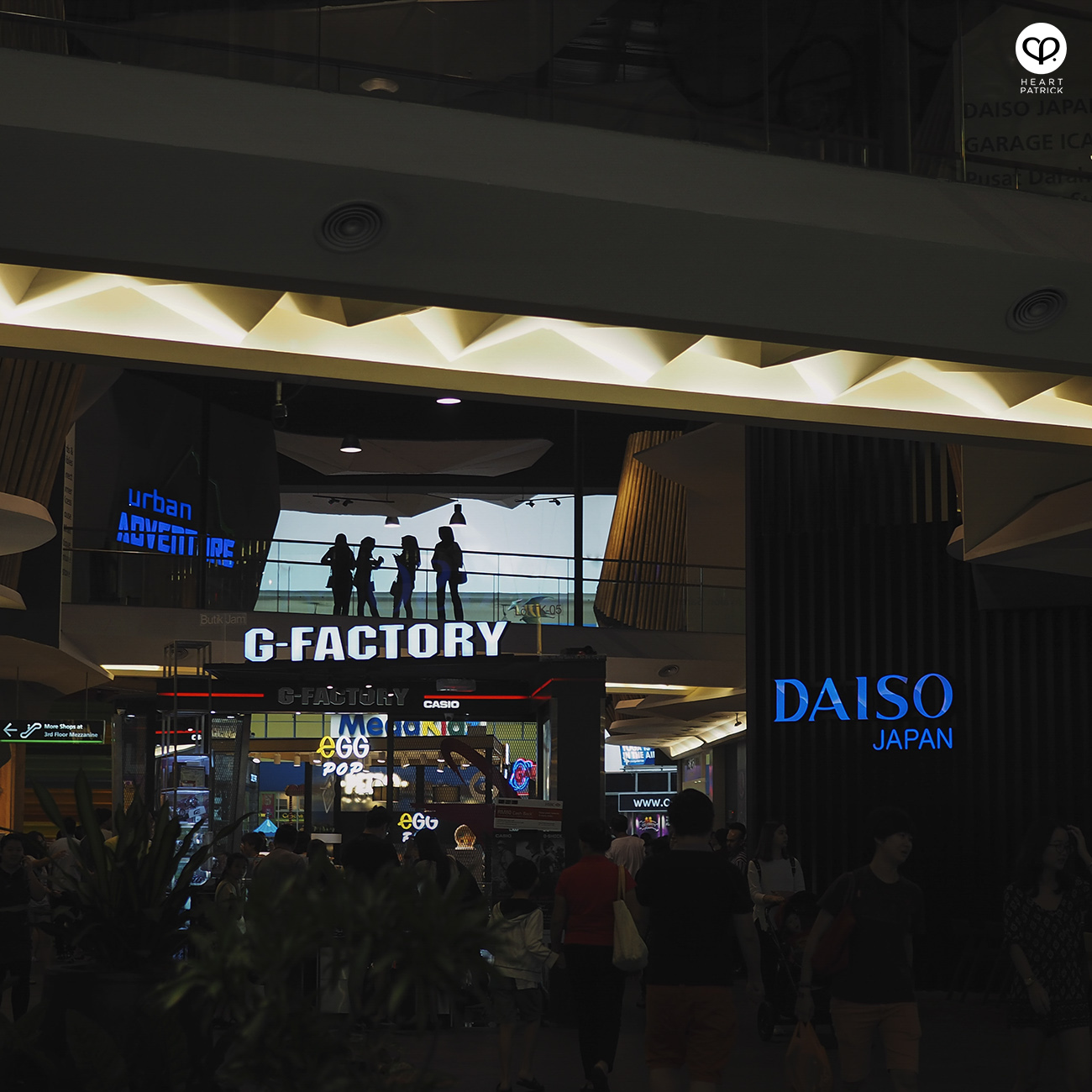 heartpatrick street urban photography olympus omd em10 mark II