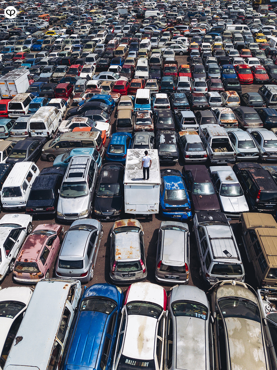 heartpatrick urban exploring abandoned vehicles depot johor bahru