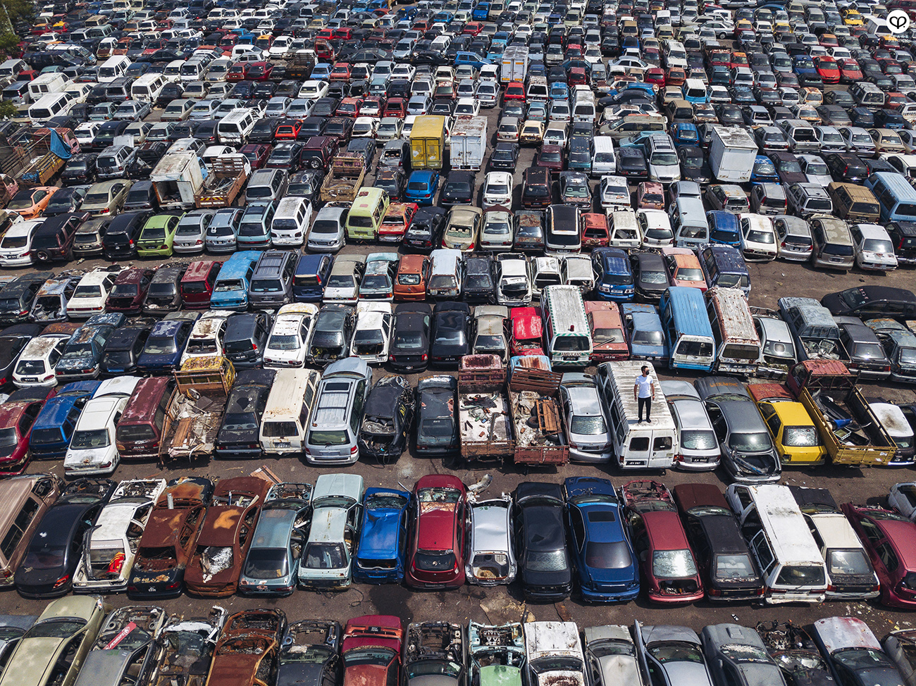 heartpatrick urban exploring abandoned vehicles depot johor bahru