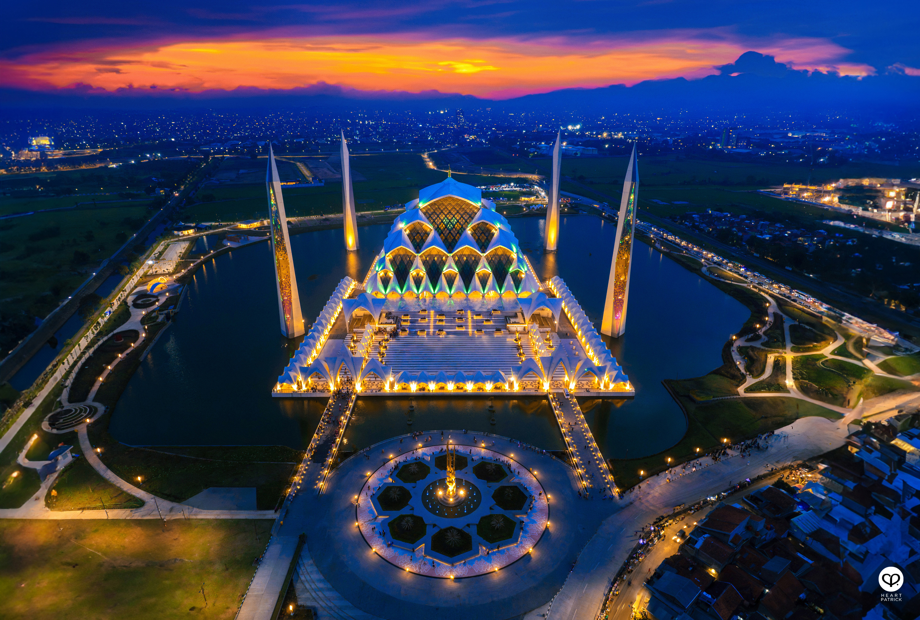 heartpatrick travel architecture photography al jabbar grand mosque bandung indonesia