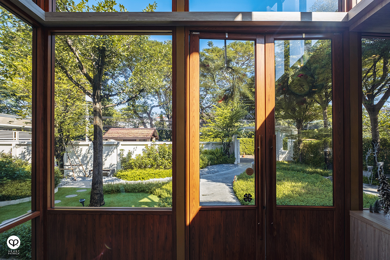 heartpatrick travel interior photography glig caf� bangkok thailand