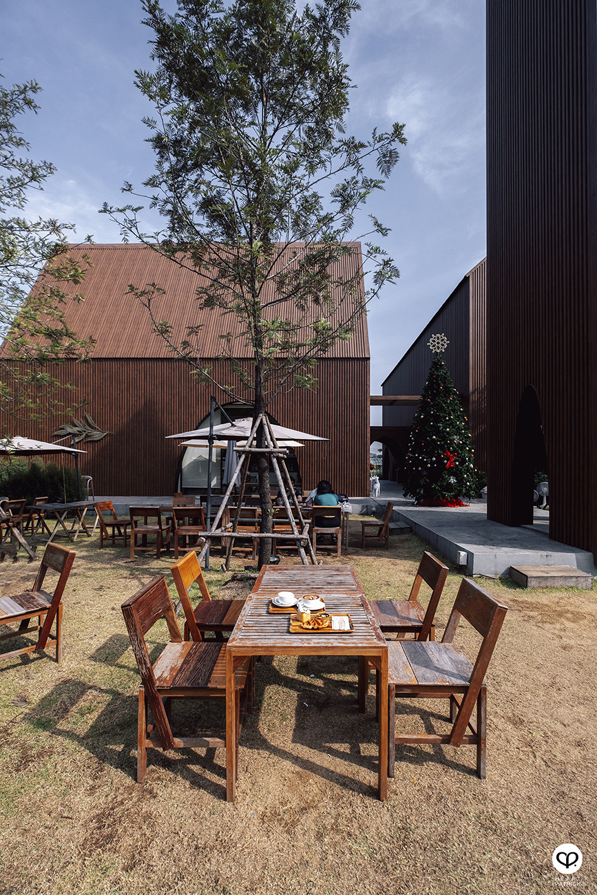 heartpatrick pasan park nakhon sawan thailand