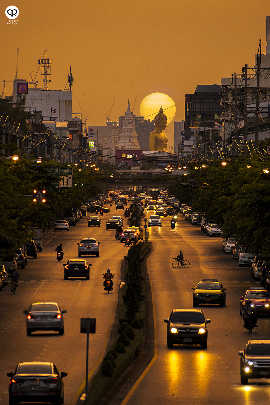 heartpatrick wak paknam buddhist temple bangkok thailand