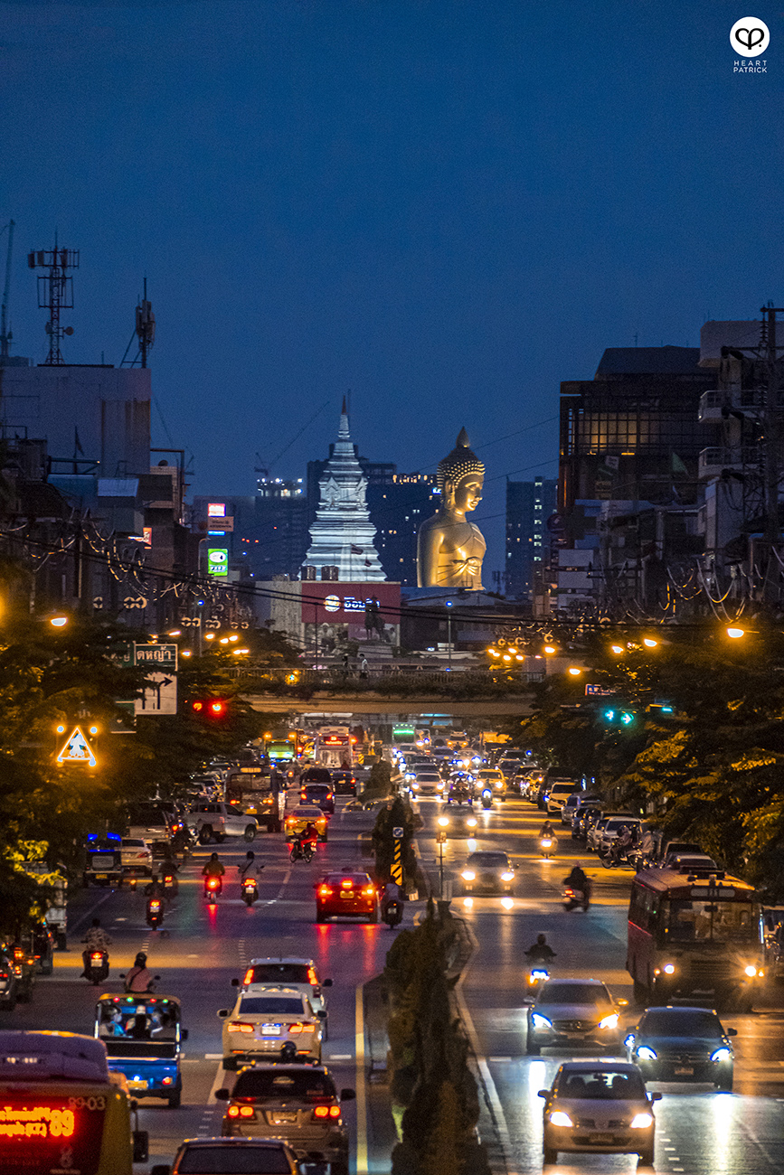 heartpatrick wak paknam buddhist temple bangkok thailand