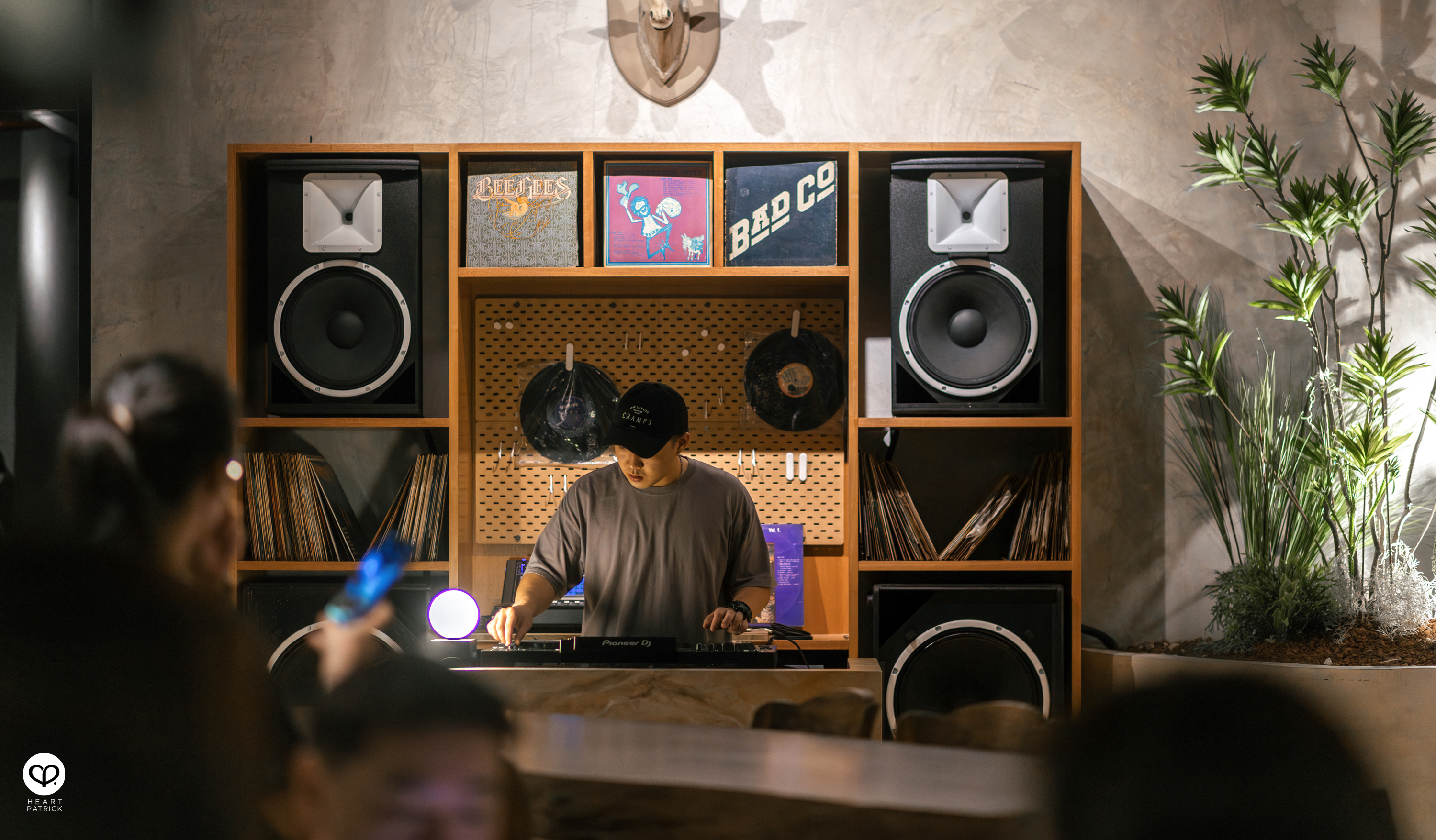 heartpatrick interior caf� photography brew and bread taman desa nu infinity