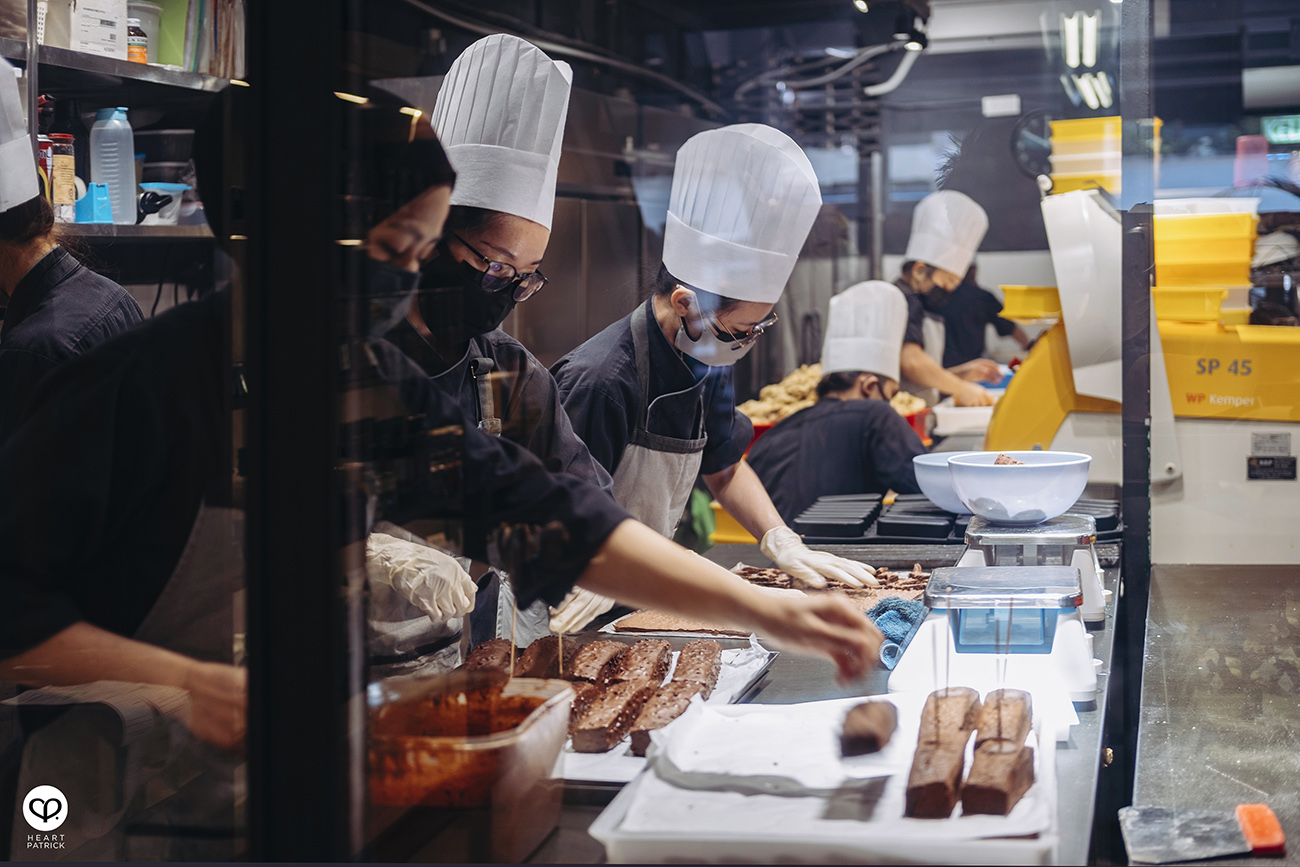 heartpatrick urban exploring neighbourhood kuala lumpur damansara heights street lifestyle