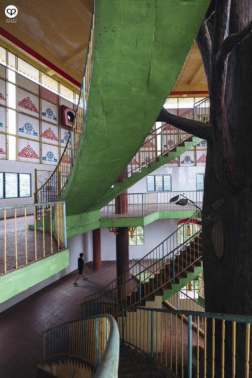 heartpatrick urban exploring enlightened heart buddhist temple tibetan tambun perak 