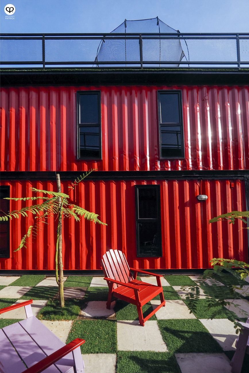 heartpatrick sekinchan farm ville homestay container hotel