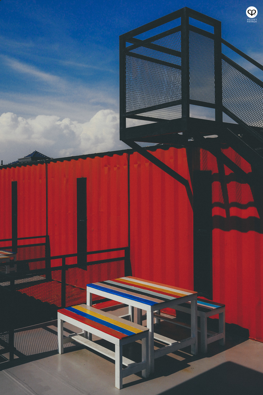 heartpatrick sekinchan farm ville homestay container hotel