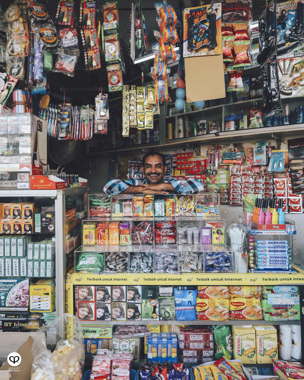 heartpatrick travel street photojournalism urban exploring architecture kuala lumpur malaysia