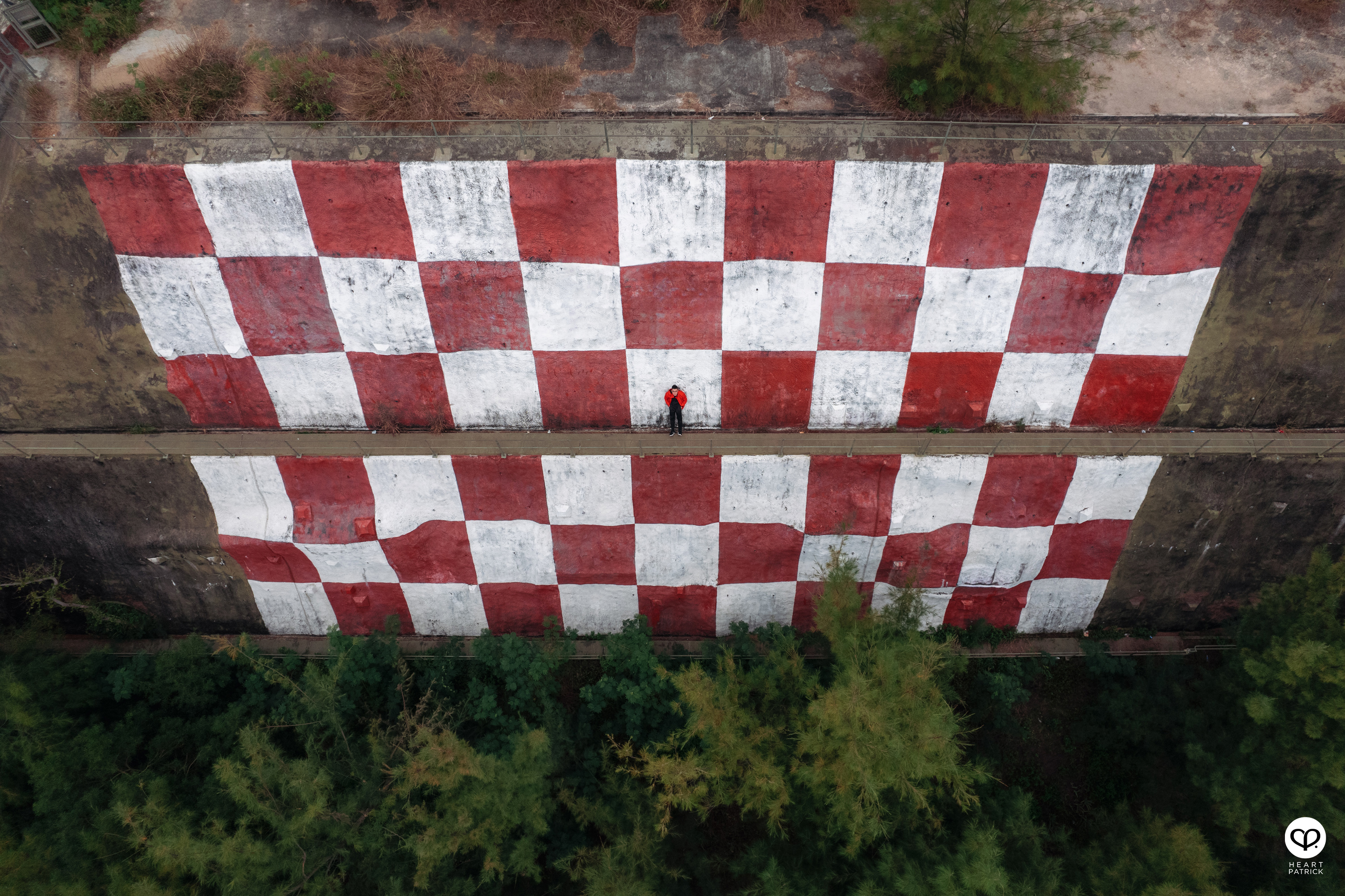 heartpatrick travel street photography checkerboard hill hong kong