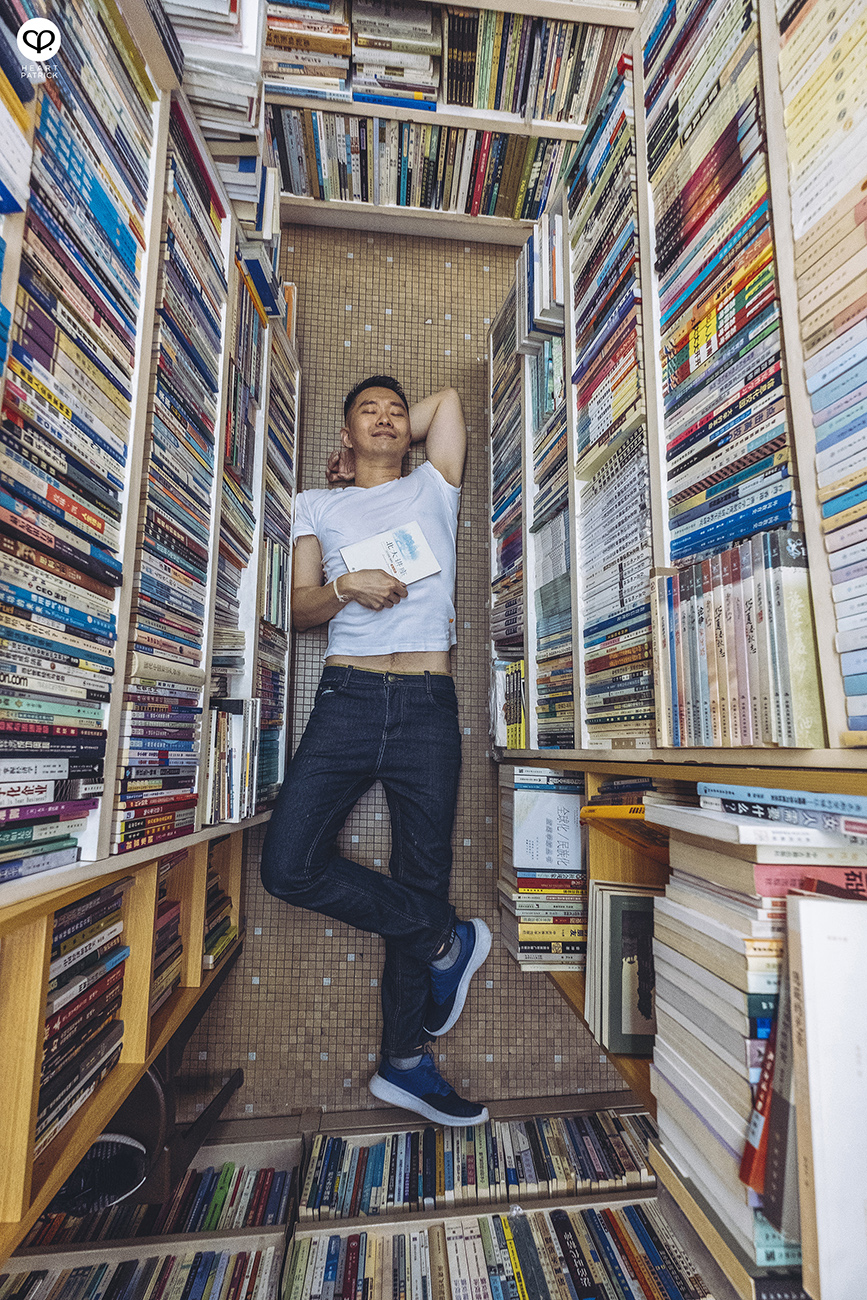 heartpatrick urban exploring street photography intelligentsia book station vintage book store chinatown kuala lumpur