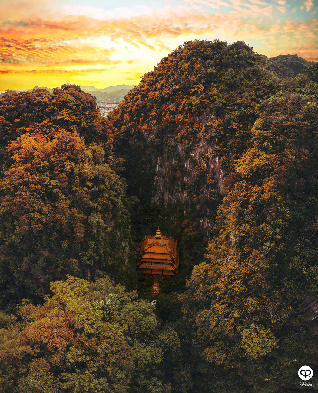 heartpatrick urban exploring sam poh caves temple ipoh