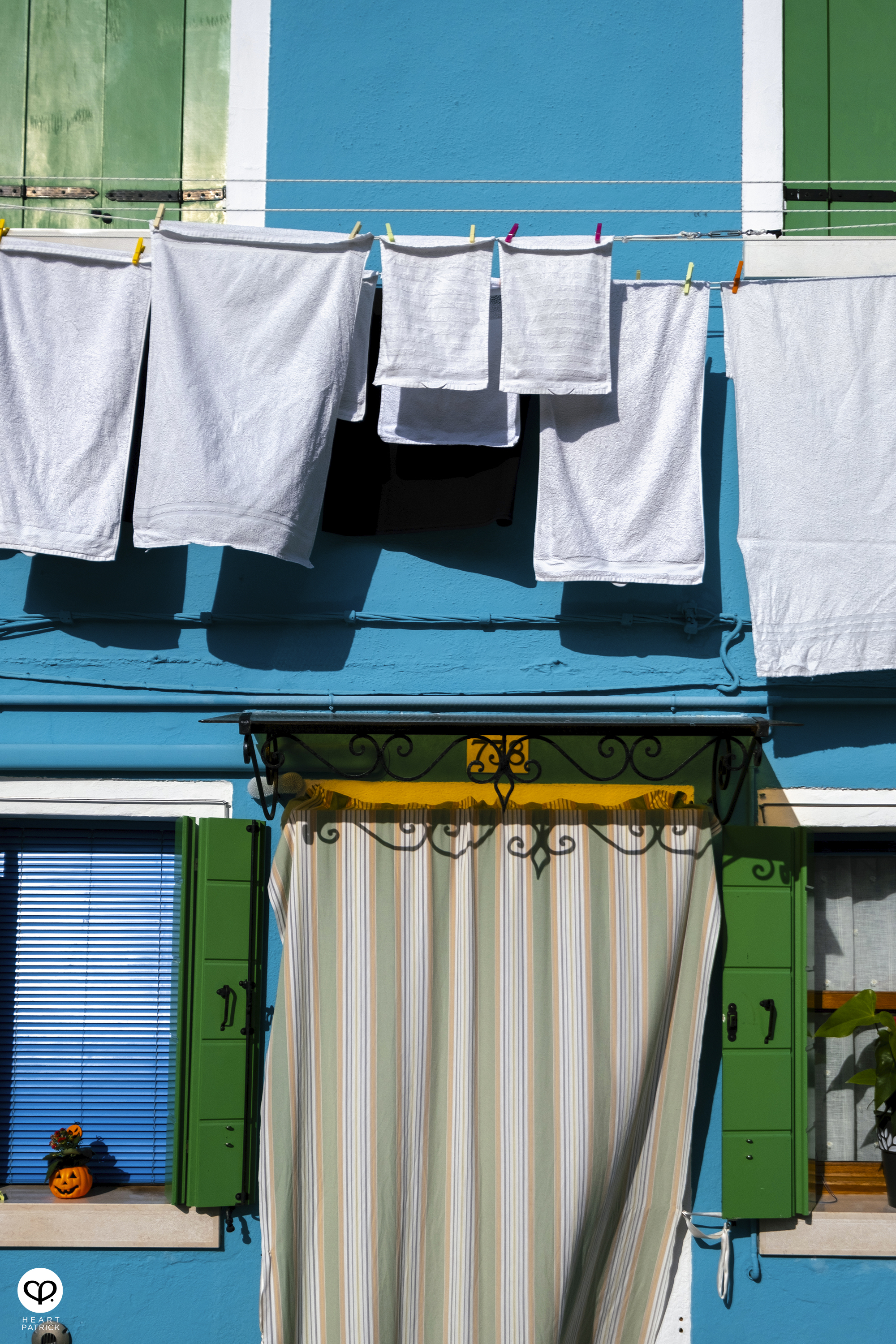 heartpatrick travel burano island venice italy colorful town