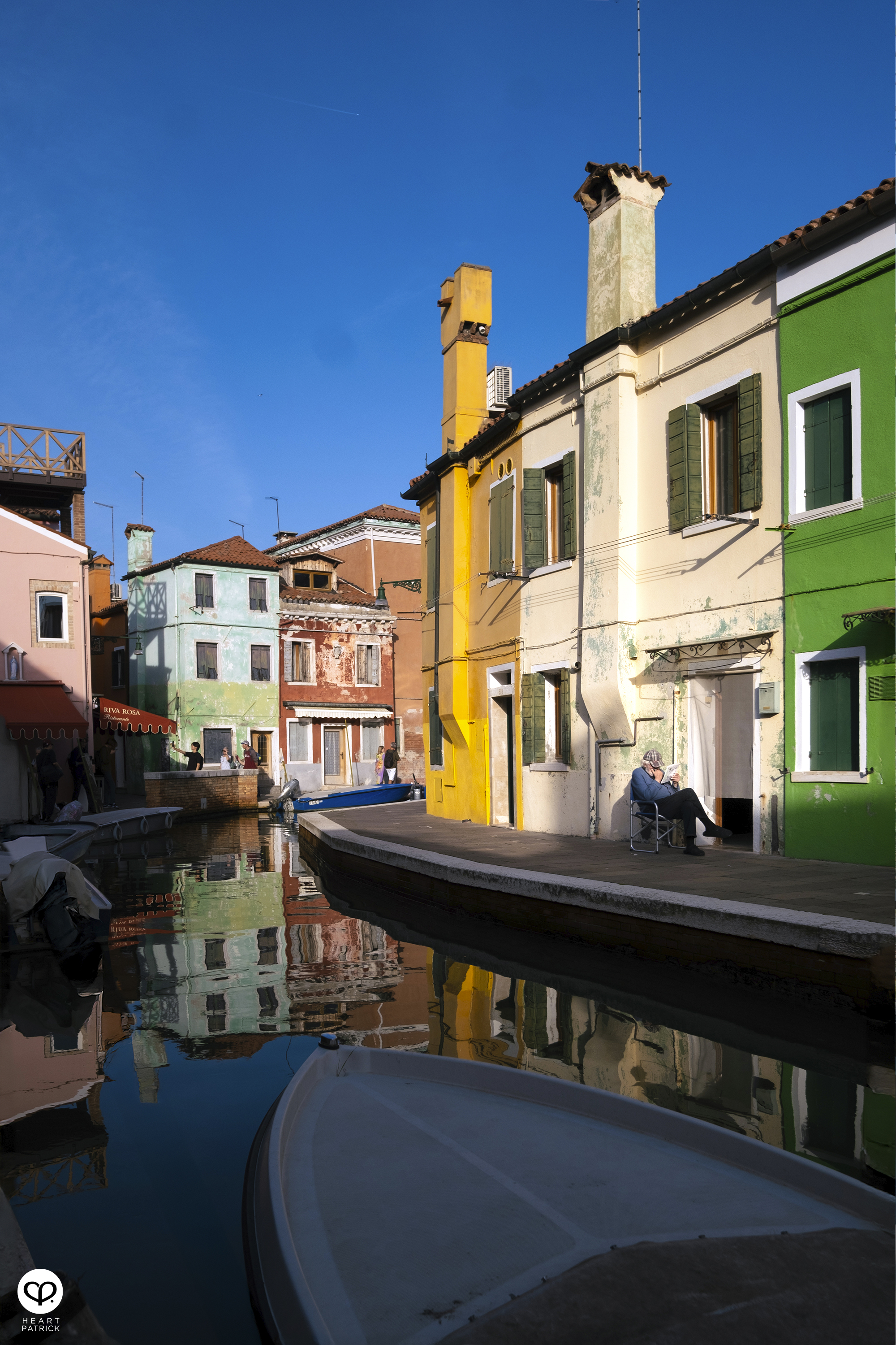 heartpatrick travel burano island venice italy colorful town