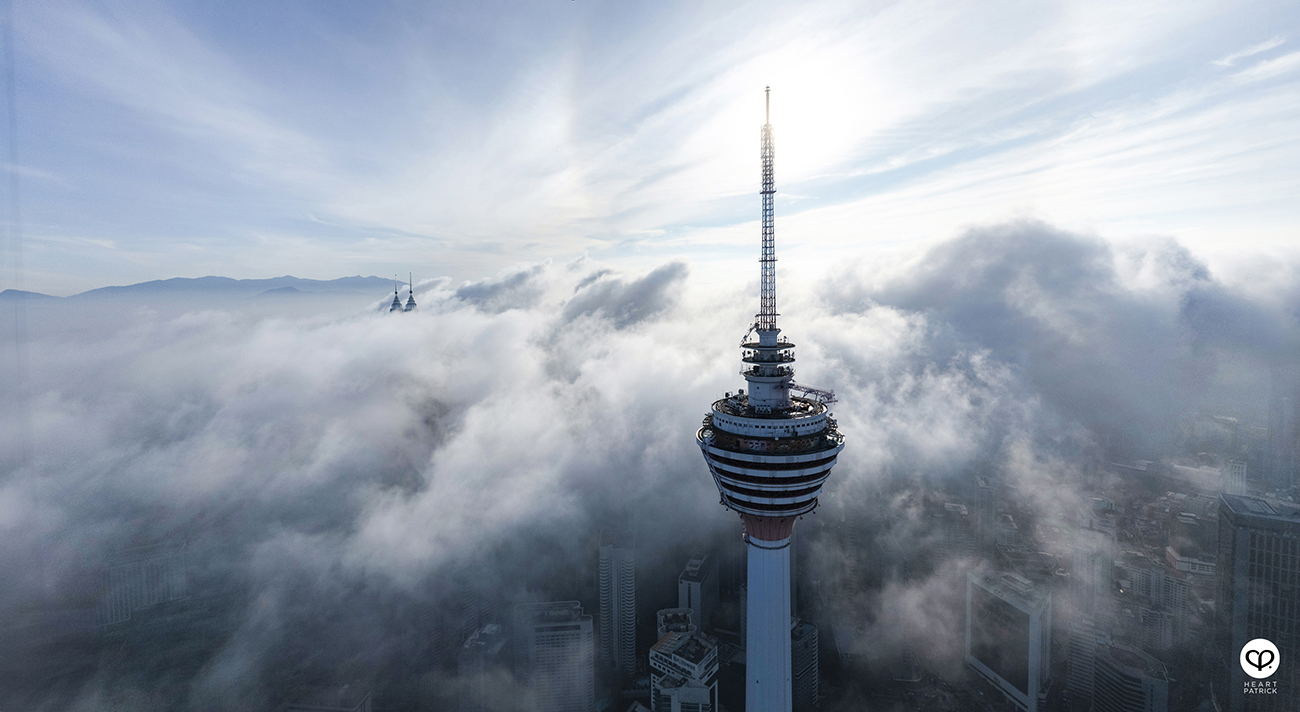heartpatrick urban exploring aerial photography kuala lumpur malaysia in the clouds petronas twin towers kl tower merdeka pnb118 trx