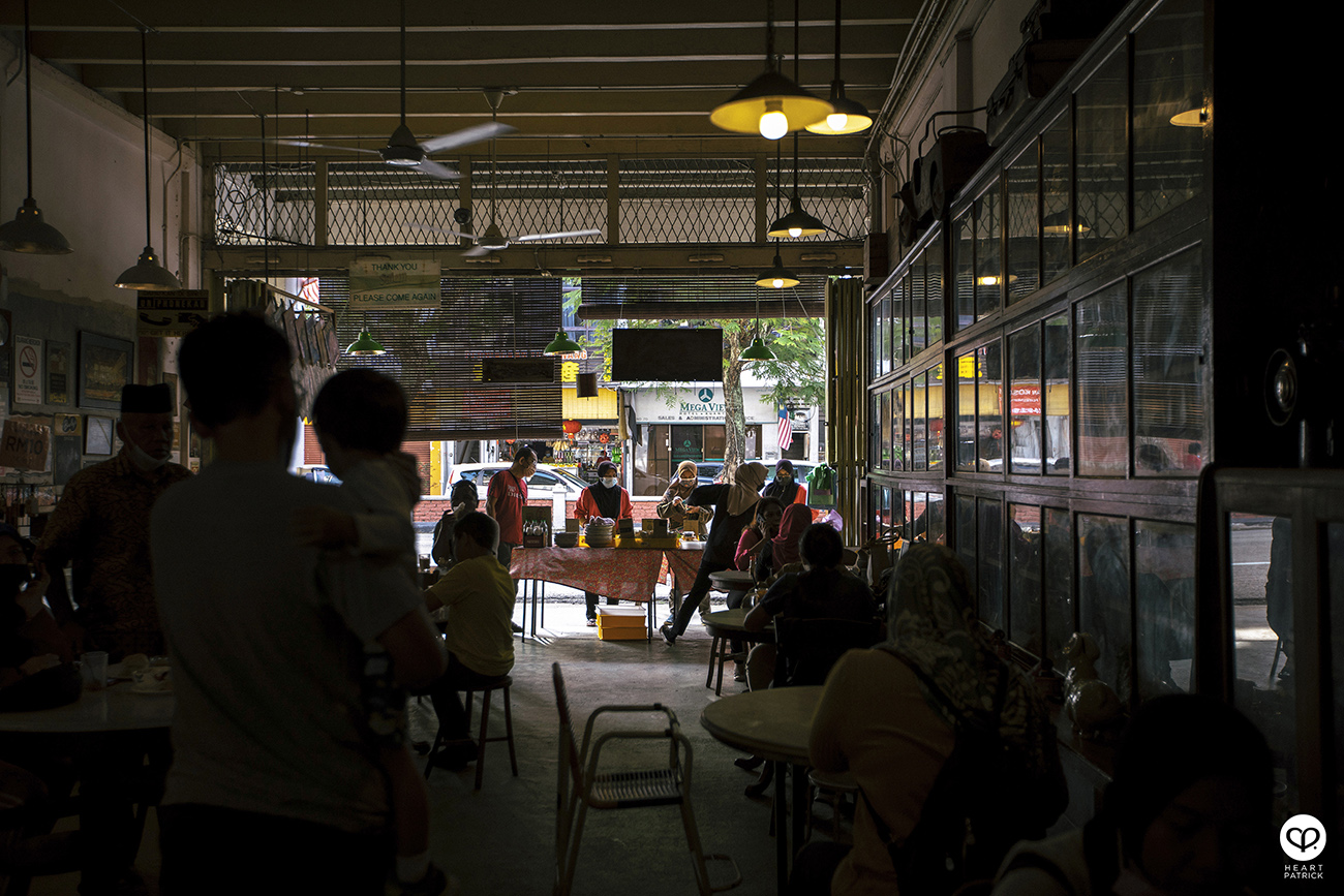 heartpatrick heritage street photography kuantan malaysia