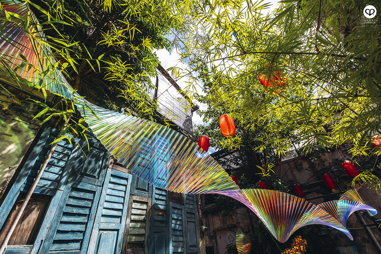 heartpatrick urban exploring illuminating shadows kwai chai hong art installation 