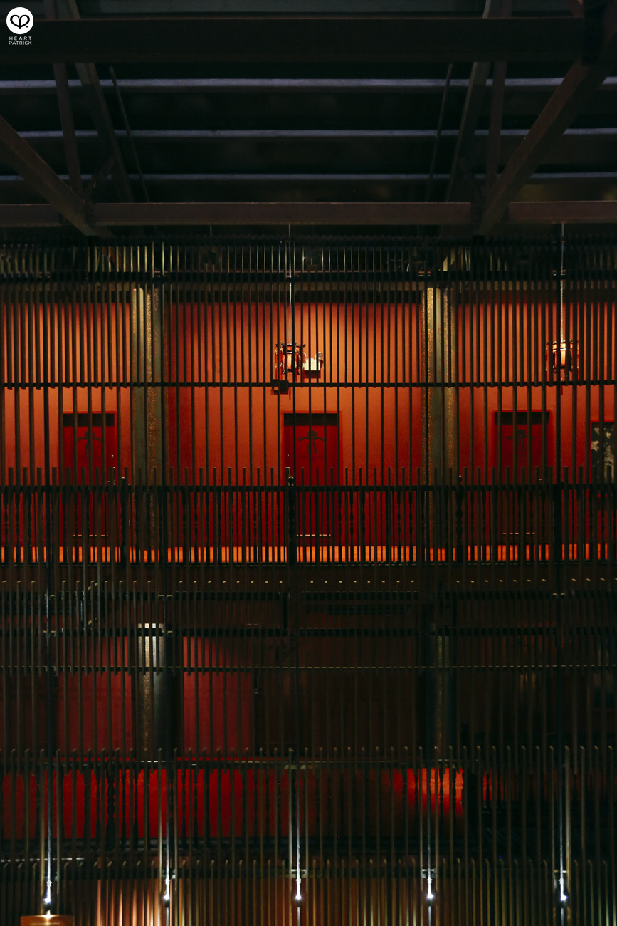 heartpatrick singapore hotel chinatown santa grand lai chun yuen quaint chinese opera