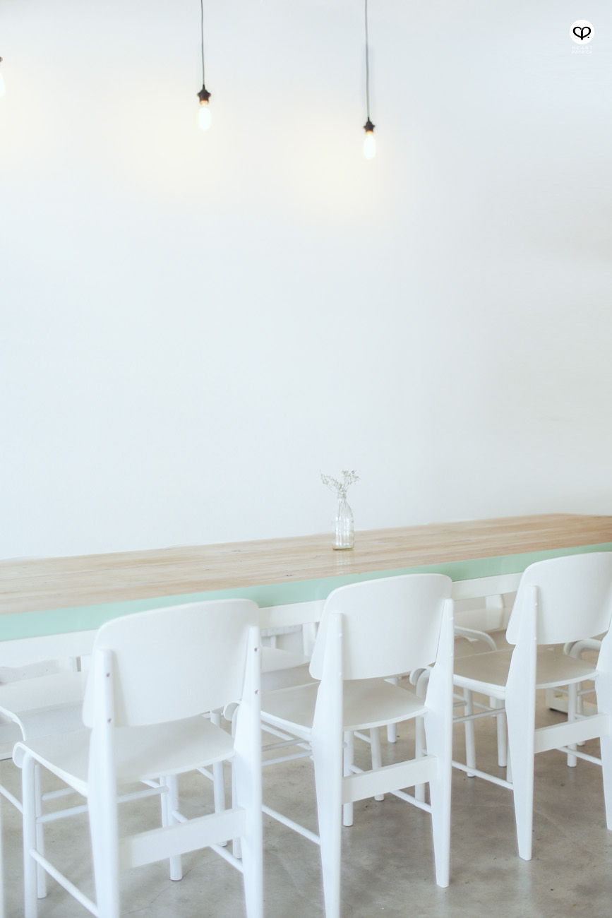 milligram caf� eatery taman mayang jaya kuala lumpur industrial vintage furniture clean minimalist