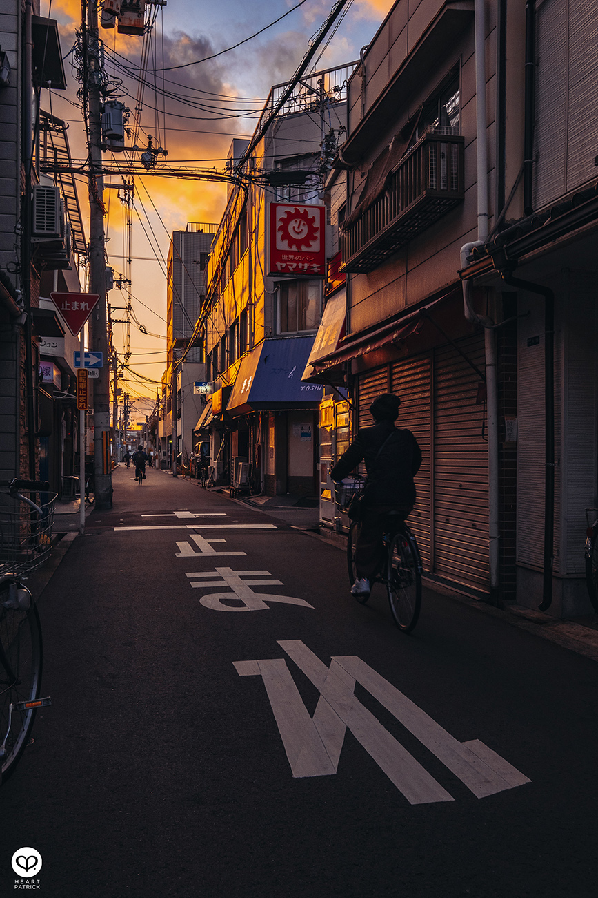 heartpatrick travel osaka japan evening street photography