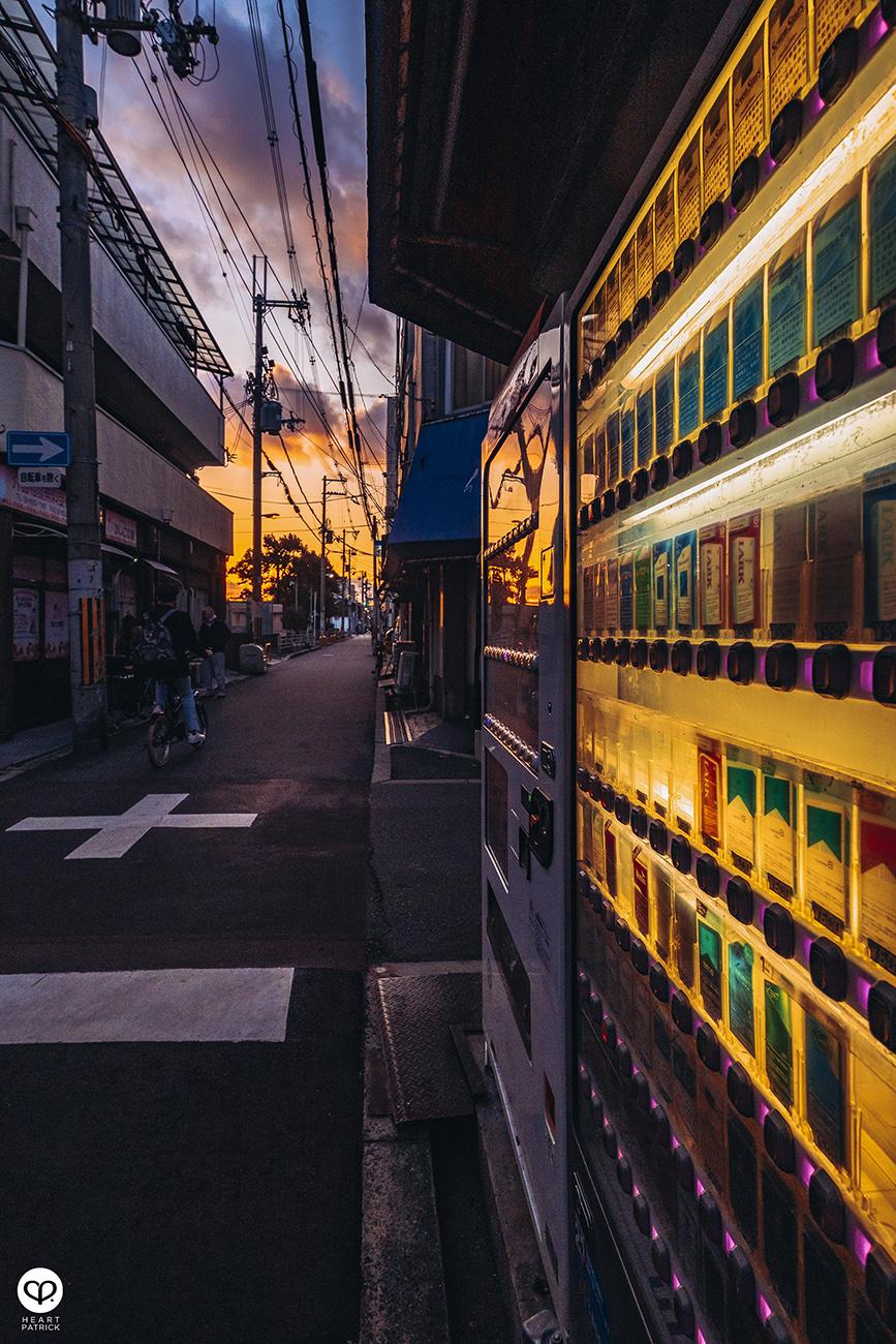 heartpatrick travel osaka japan evening street photography