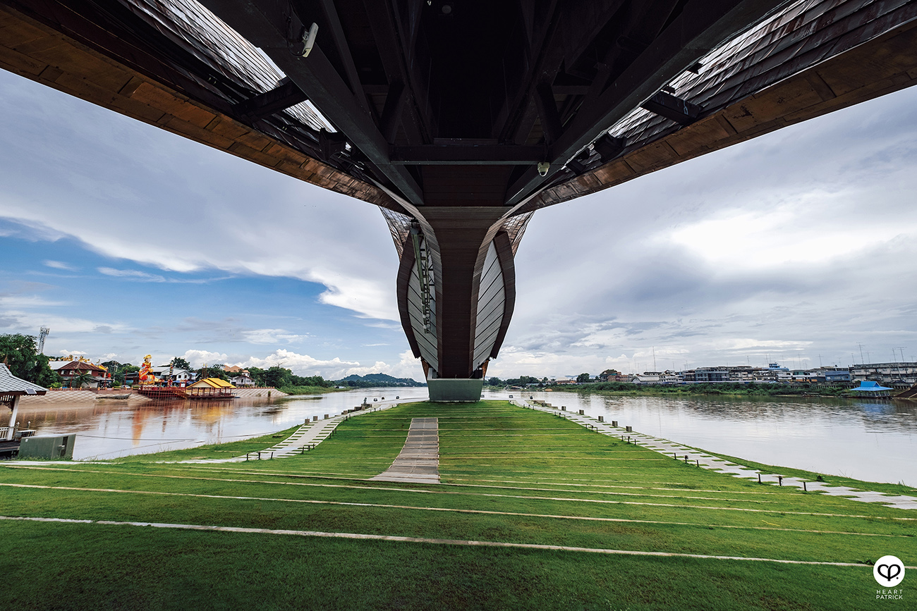 heartpatrick pasan park nakhon sawan thailand