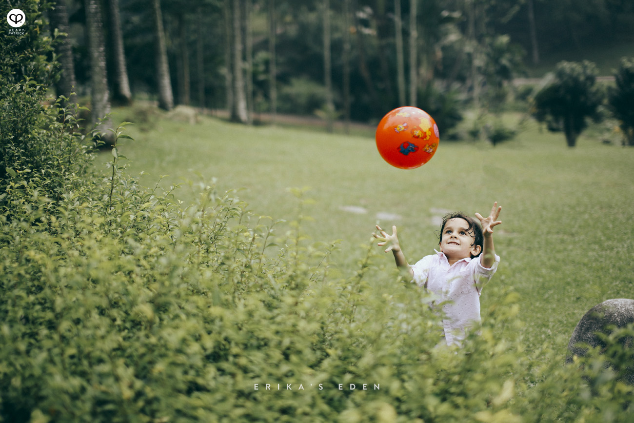 family maternity prenatal pregnancy portrait malaysia singapore photography taman tasik perdana lake gardens