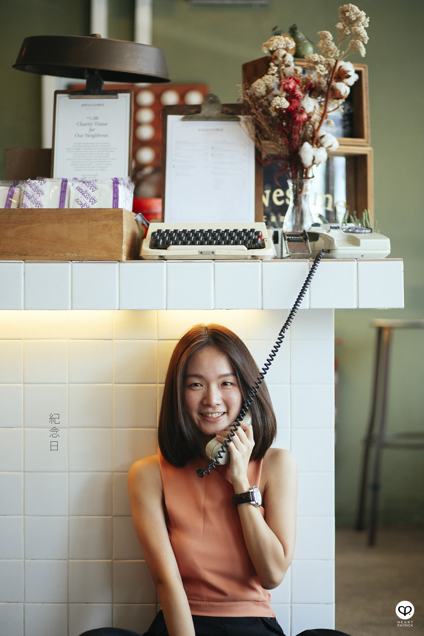 malaysia female model awesome canteen prologue petaling jaya old typewriter old telephone vintage retro