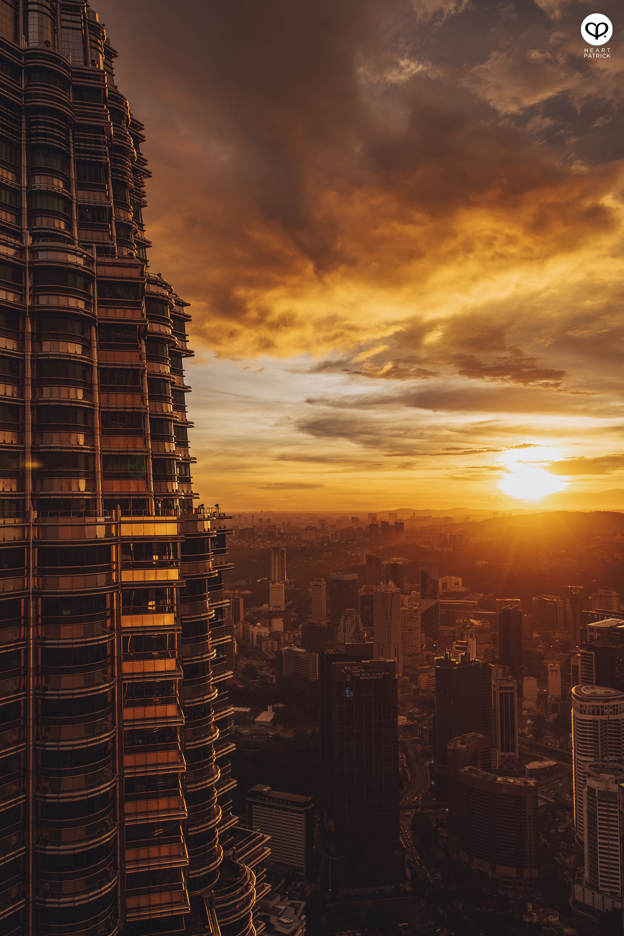 heartpatrick architecture photography kuala lumpur malaysia petronas twin towers street photography