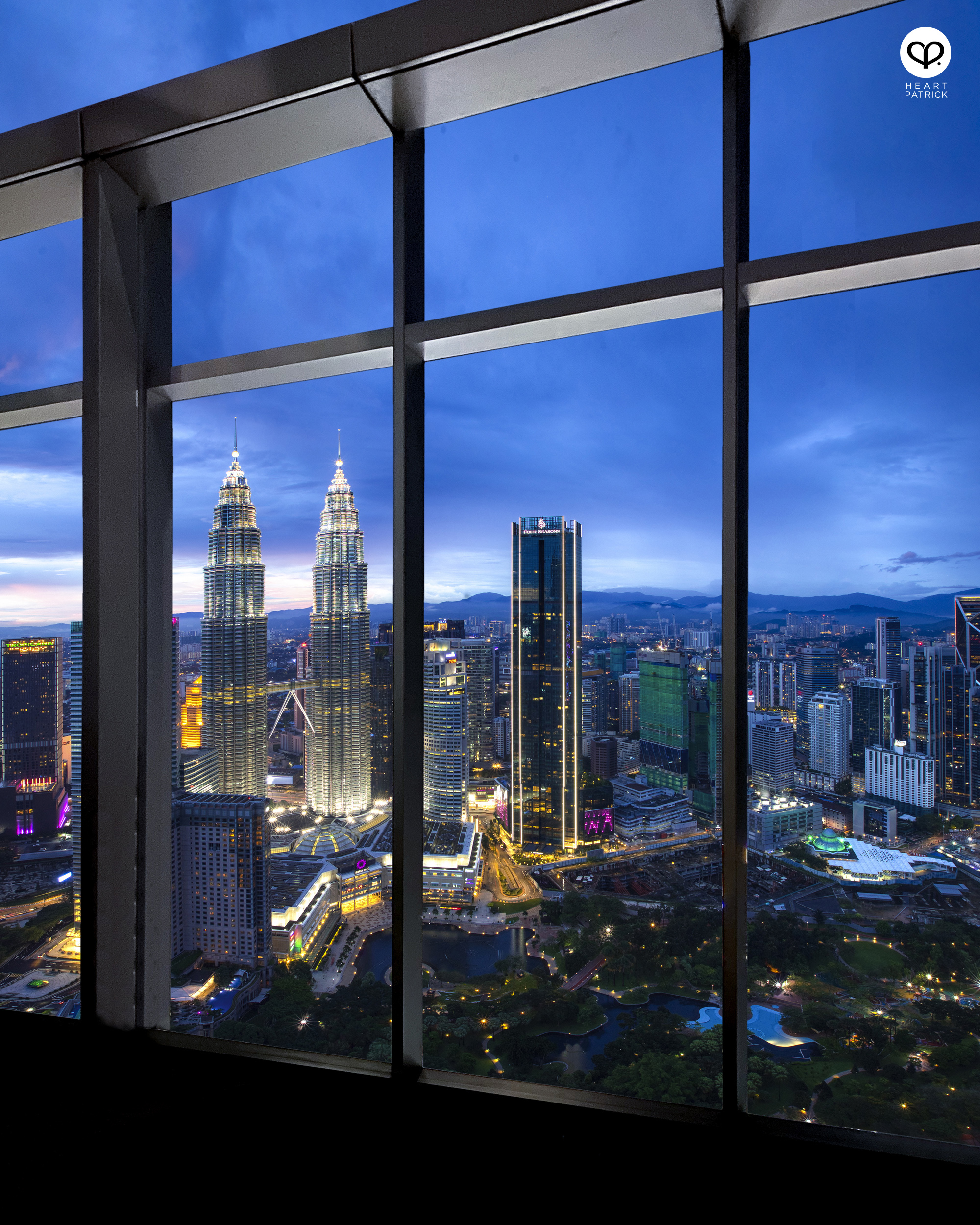 heartpatrick architecture photography kuala lumpur malaysia petronas twin towers street photography