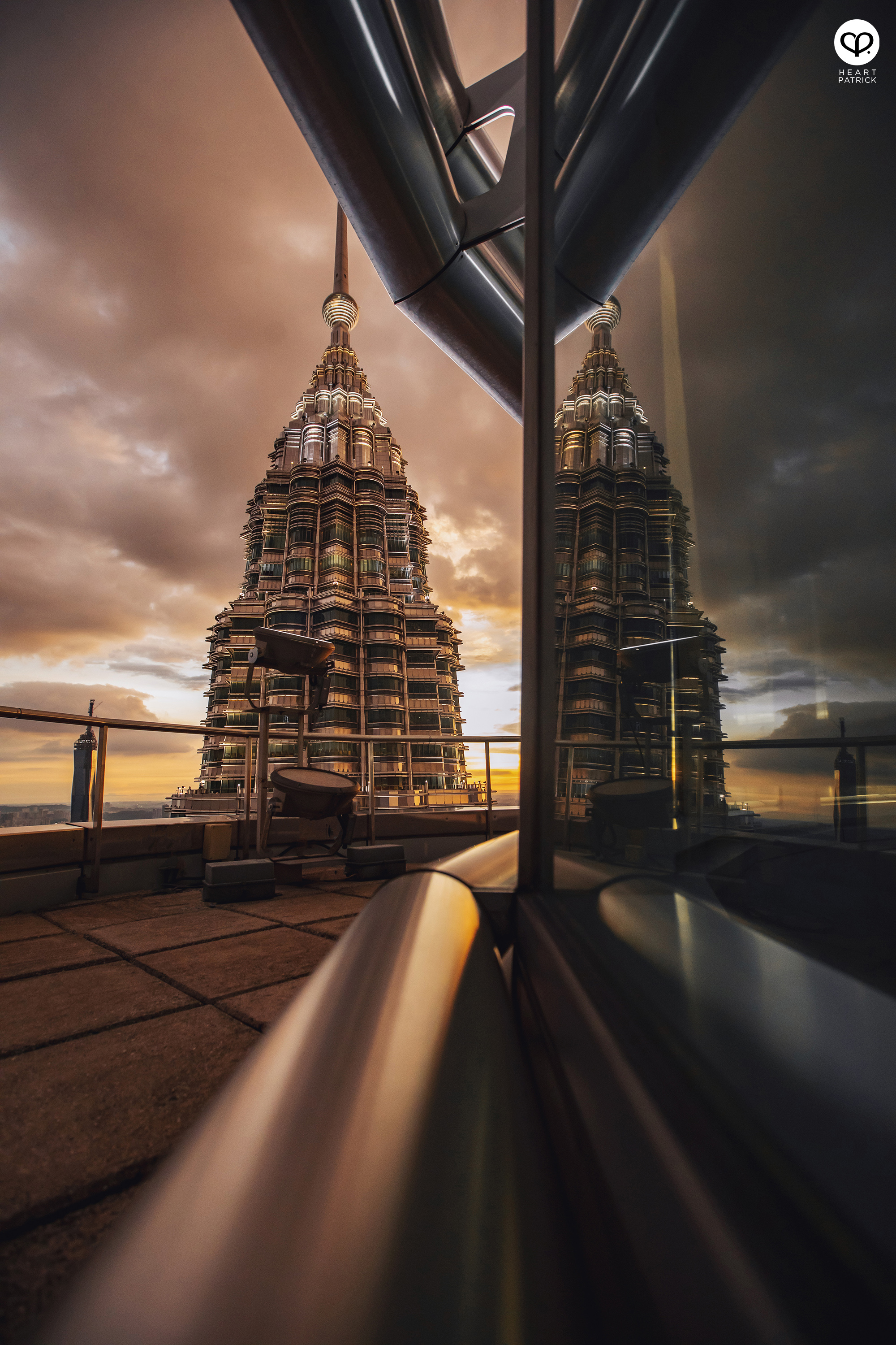 heartpatrick architecture photography kuala lumpur malaysia petronas twin towers street photography