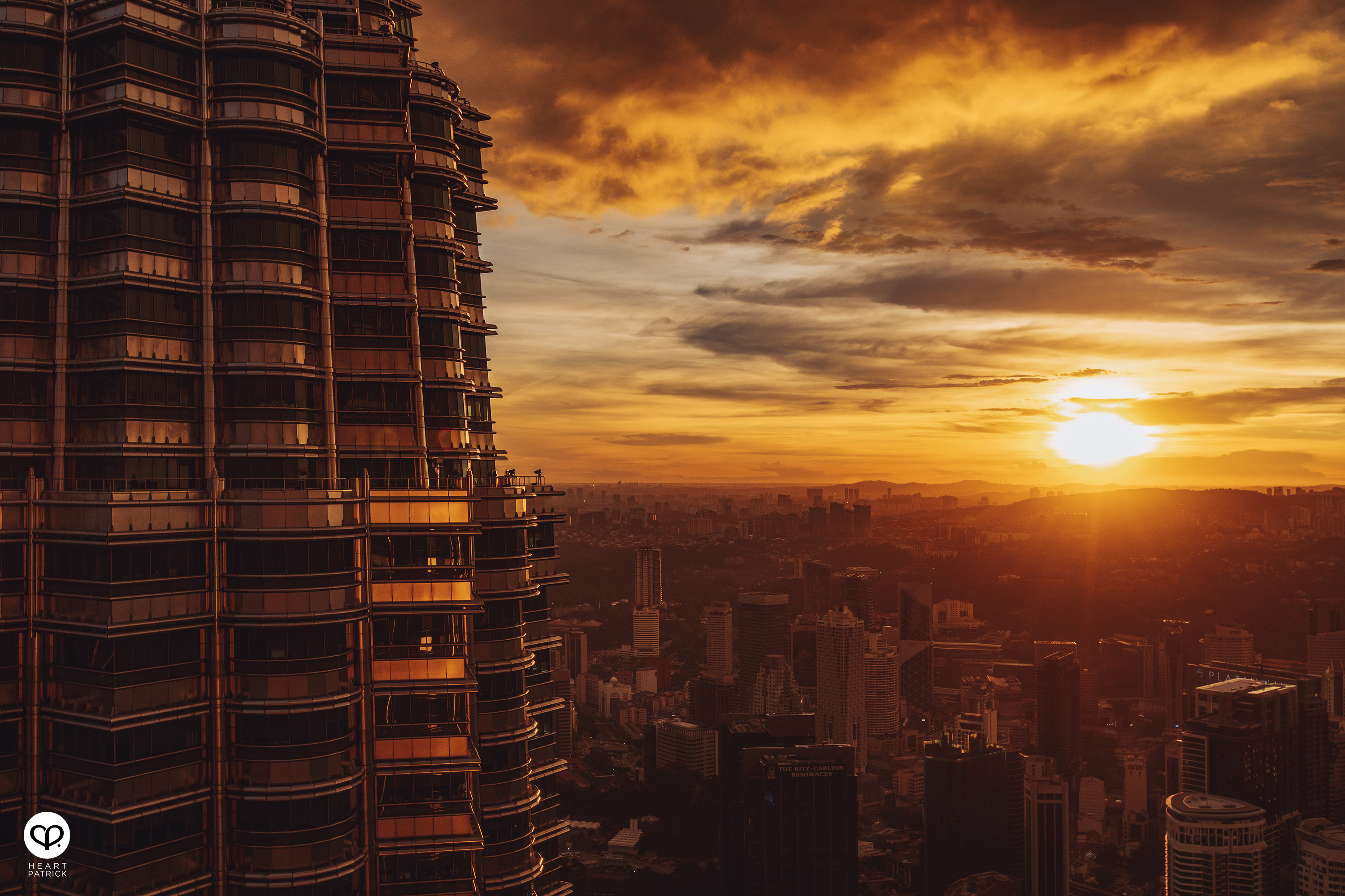heartpatrick architecture photography kuala lumpur malaysia petronas twin towers street photography