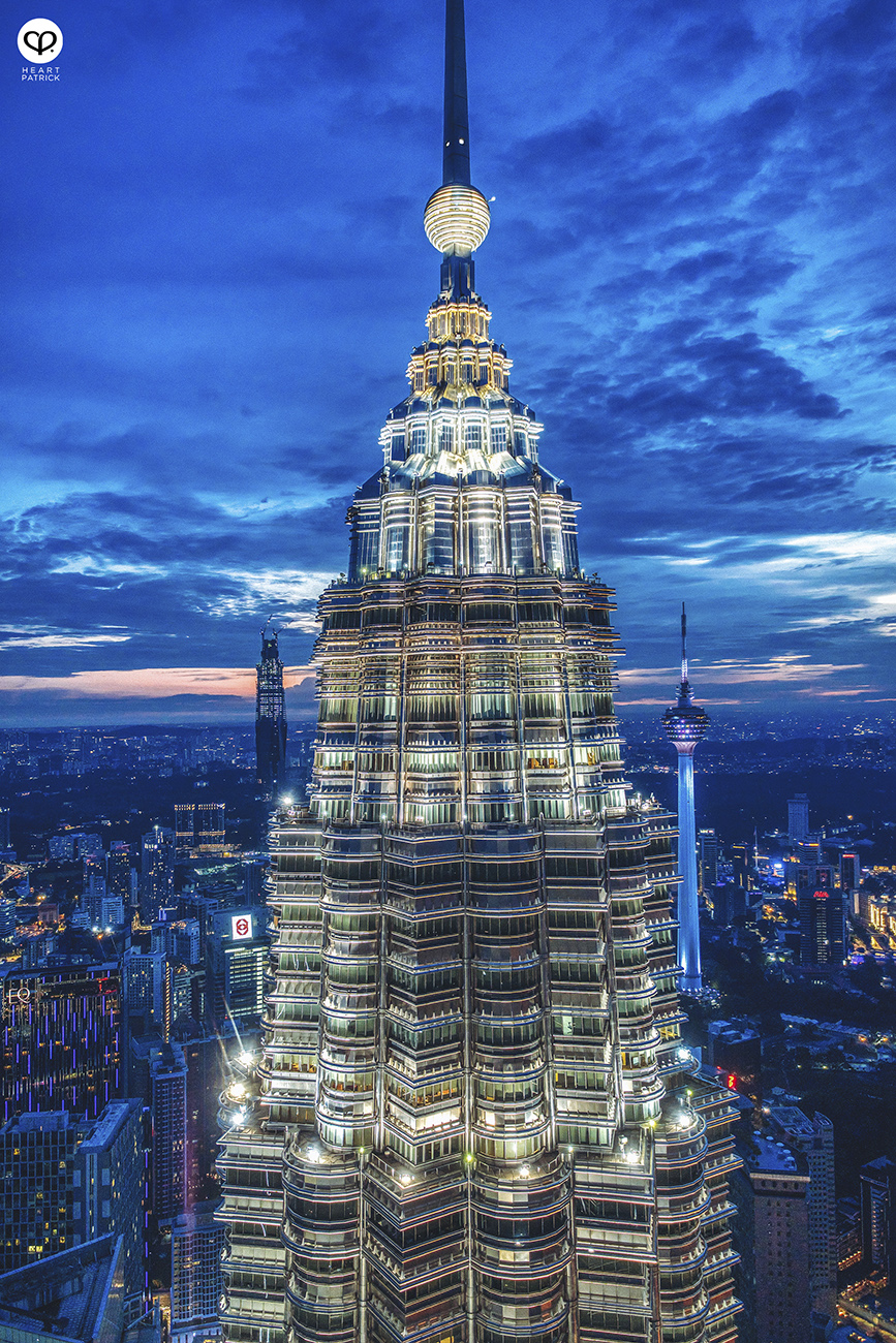 heartpatrick urban exploring street photography petronas twin towers klcc kuala lumpur