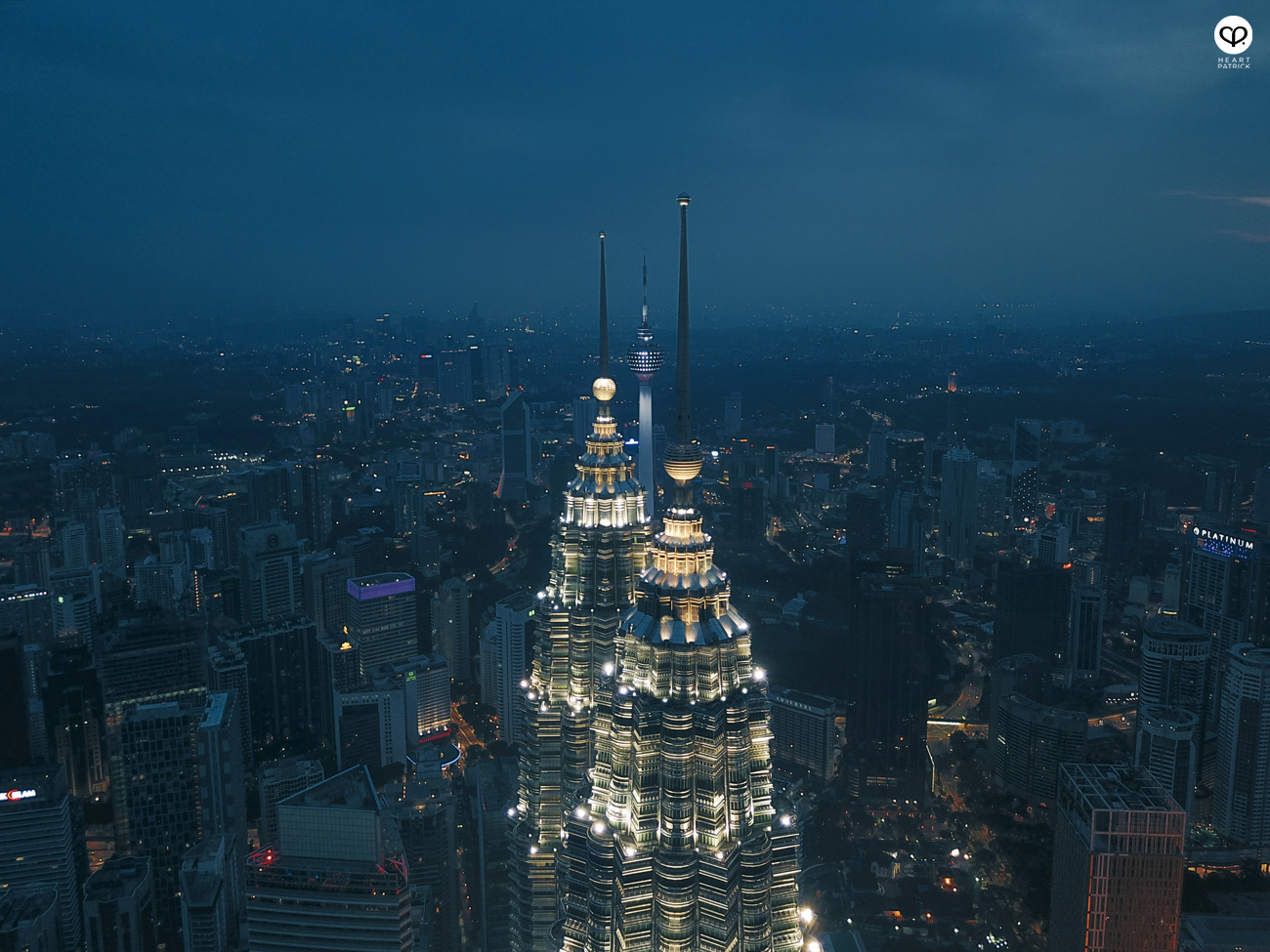 heartpatrick urban exploring street photography petronas twin towers klcc kuala lumpur