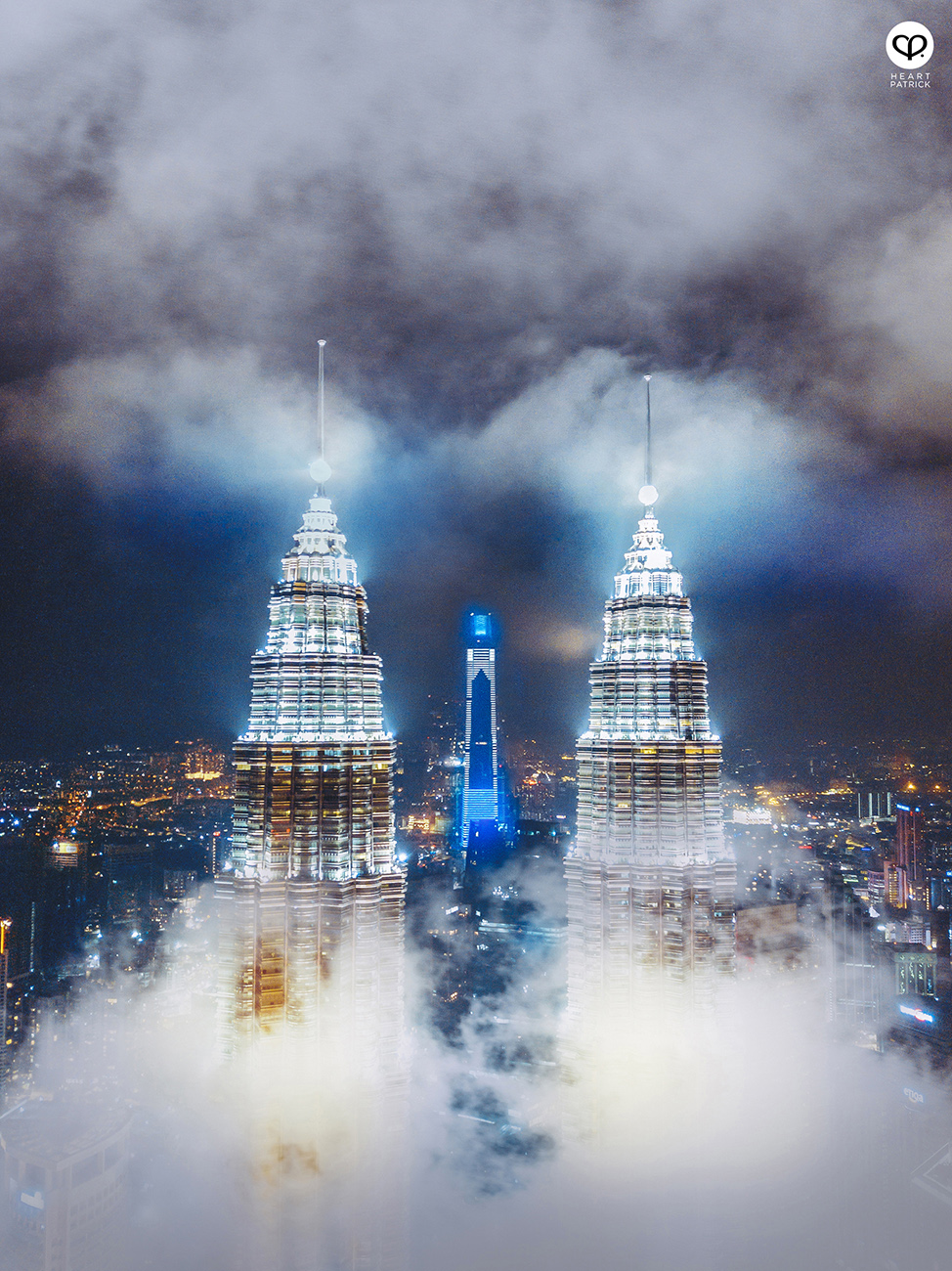 heartpatrick urban exploring street photography petronas twin towers klcc kuala lumpur