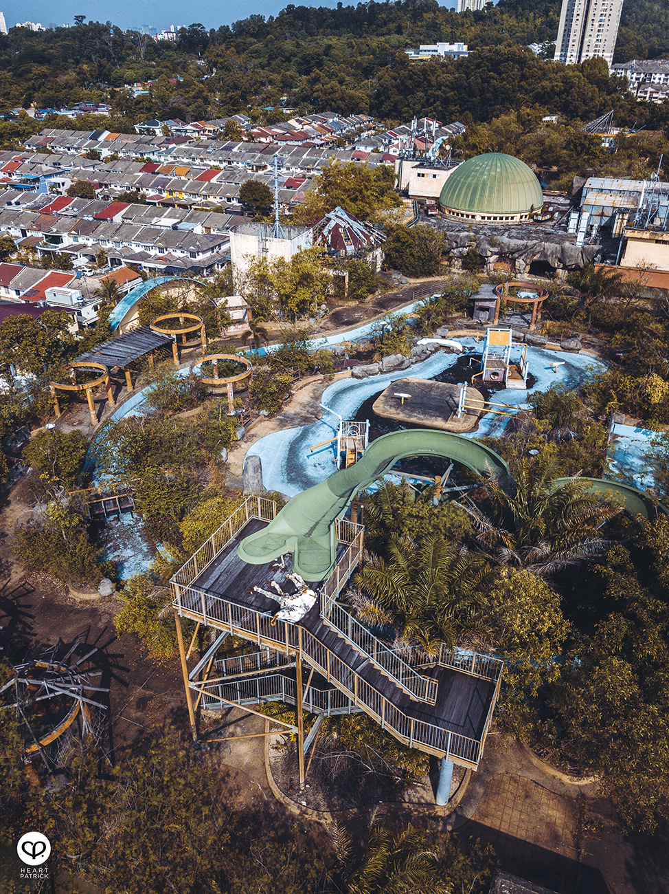heartpatrick urban exploring safari lagoon abandoned water themepark pandan perdana kuala lumpur
